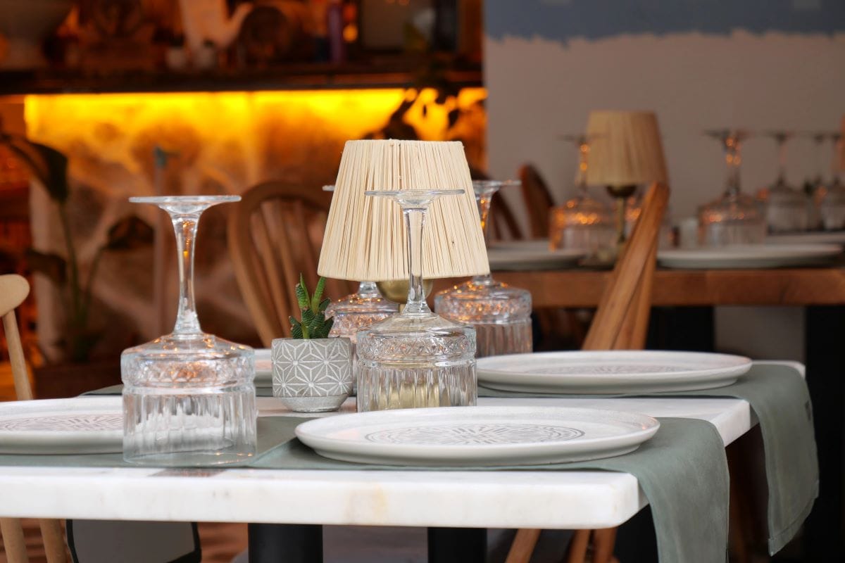 Restaurant with intimate settingTowifqu
