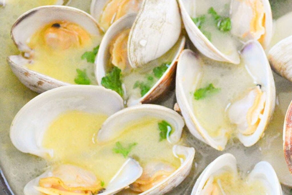 Steamed Clams by The Slow Roasted Italian