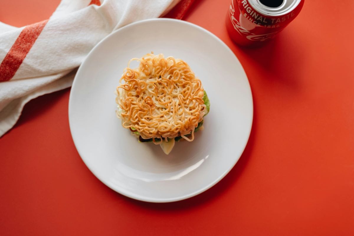 pexels alleksana Ramen burger