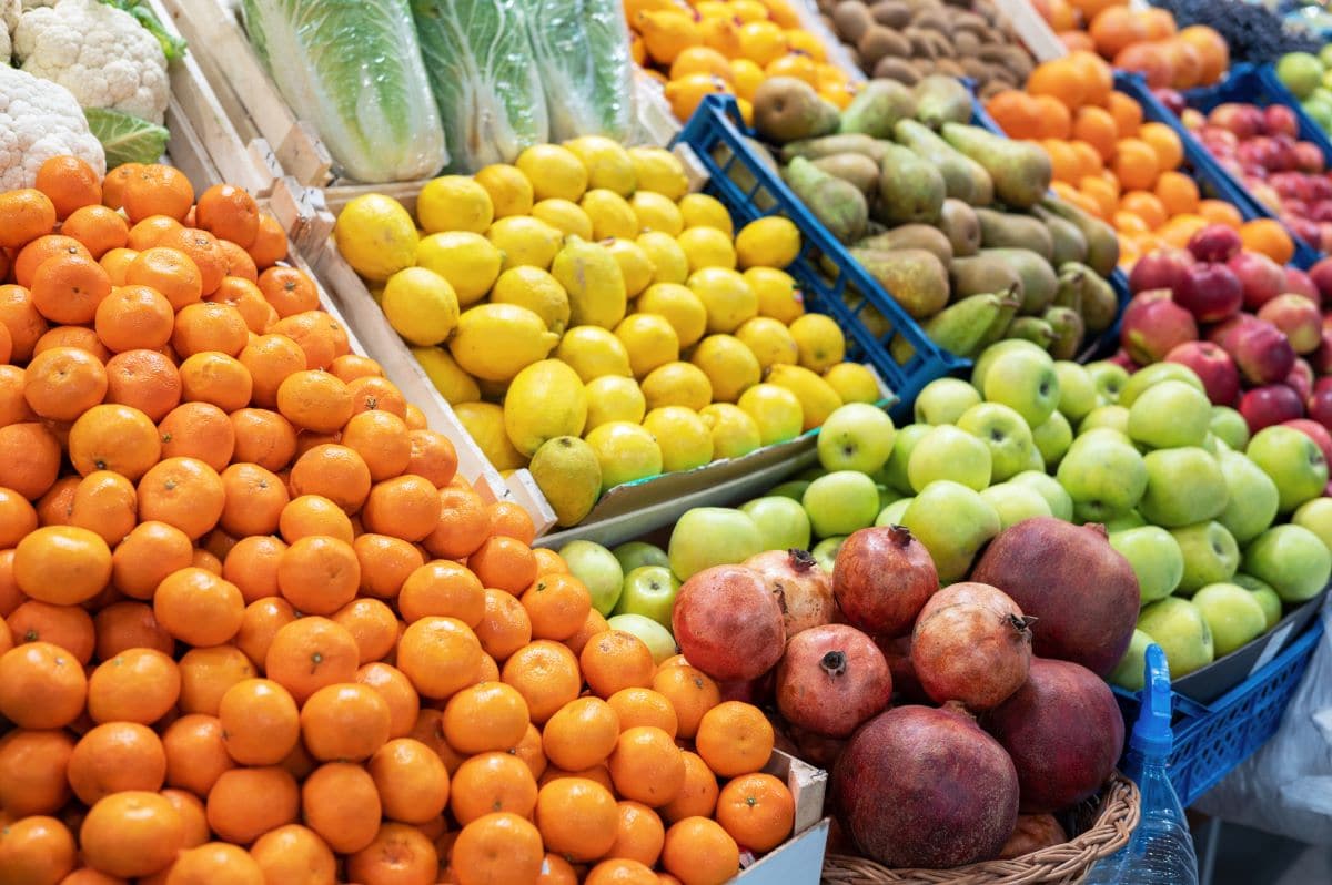 Avocado stall in marketOlinchuk