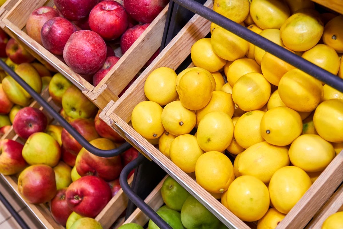 Boxes of fruitsMarketlan