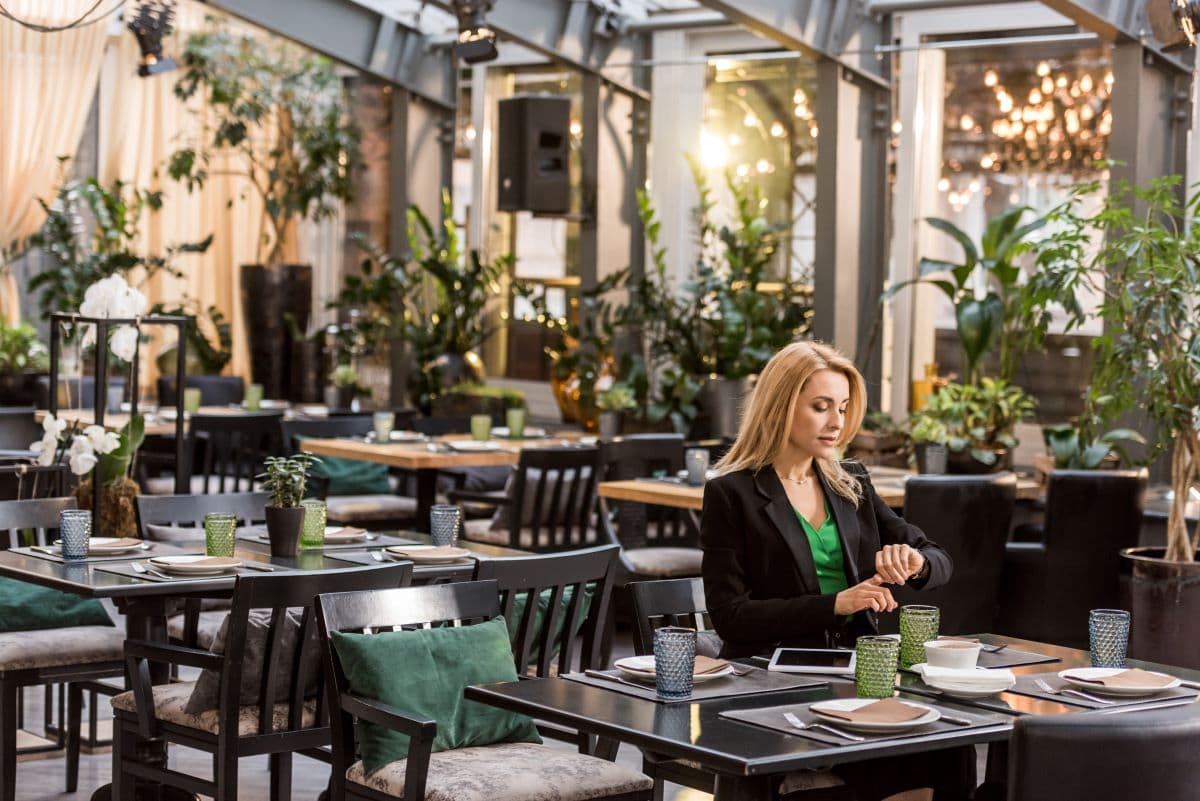 Cafe interior3ArturVerkhovetskiy