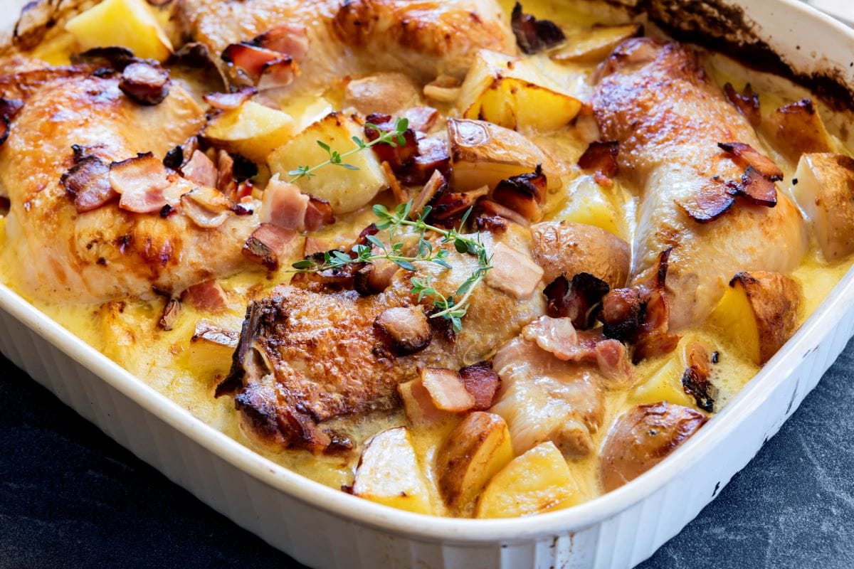 Chicken Bacon Ranch Pasta BakeRobynmac