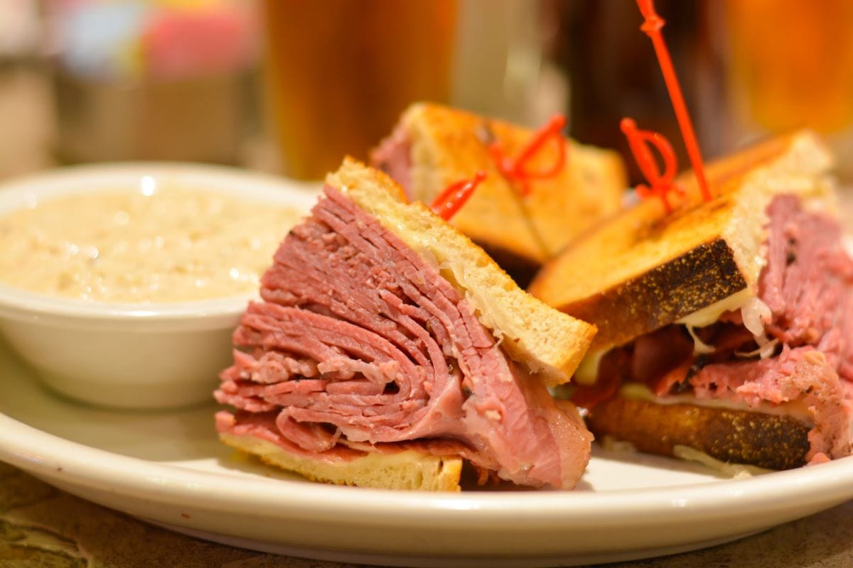 Corned beef sandwichAi825