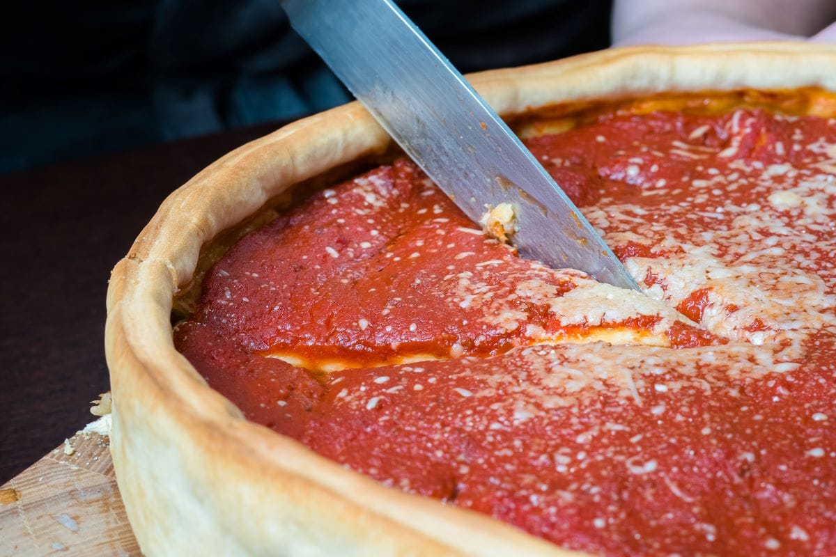 Deep dish pizzaJaCrispy 1