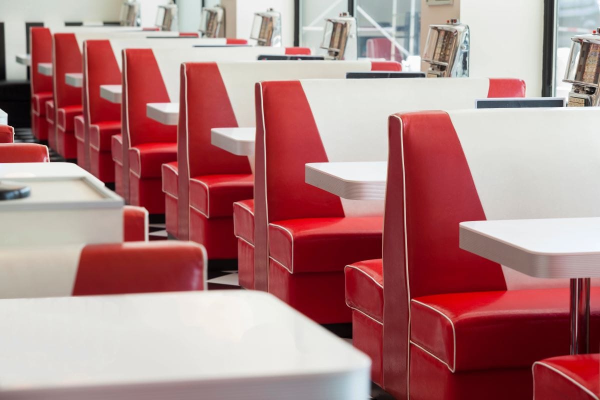 Diner interiorArizanko