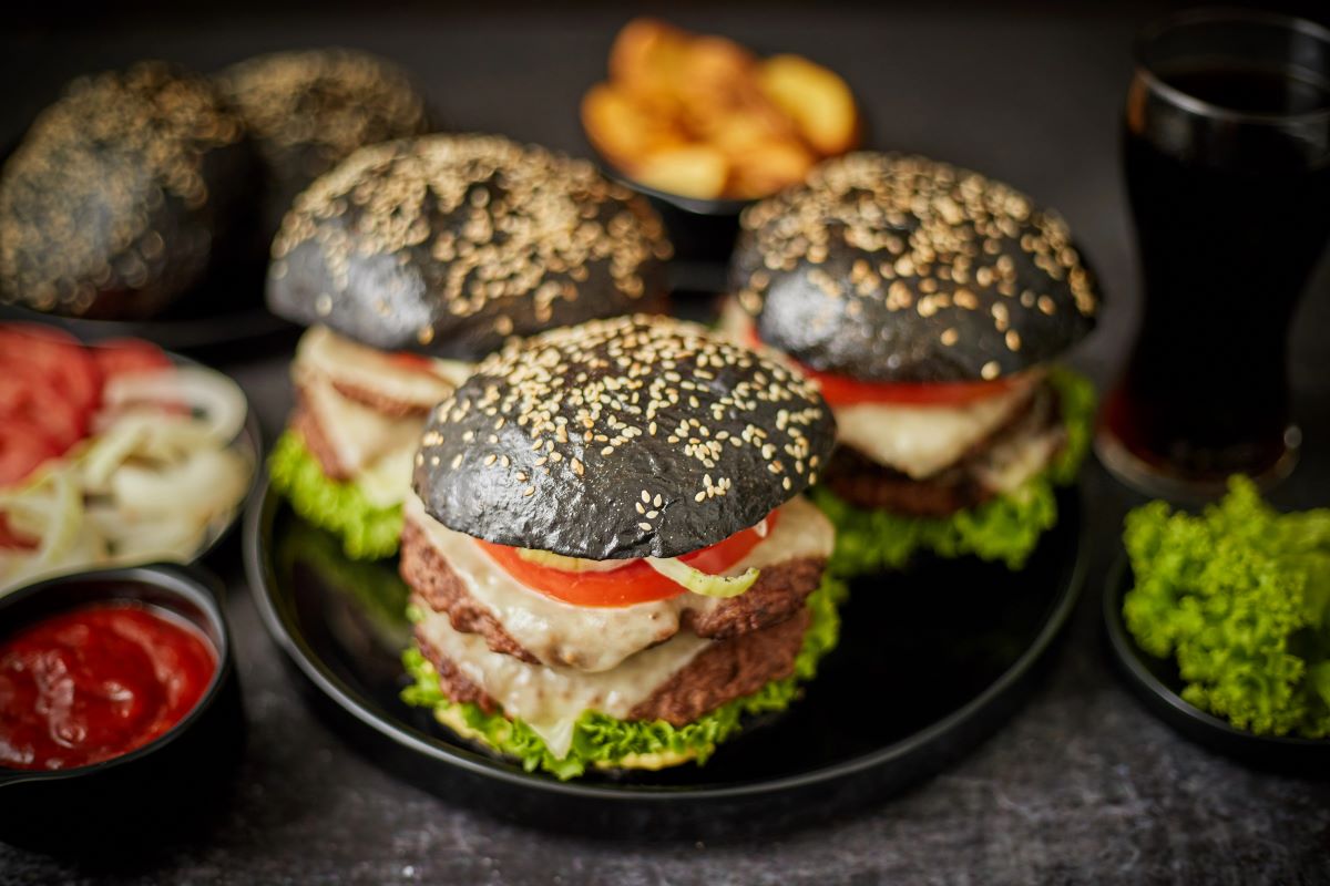 Double patty burgerDashek