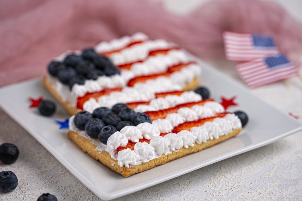 Easy American Flag Fruit Pizza FPW Hero