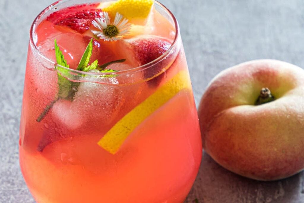 Easy Fresh Peach Lemonade by Recipes From A Pantry
