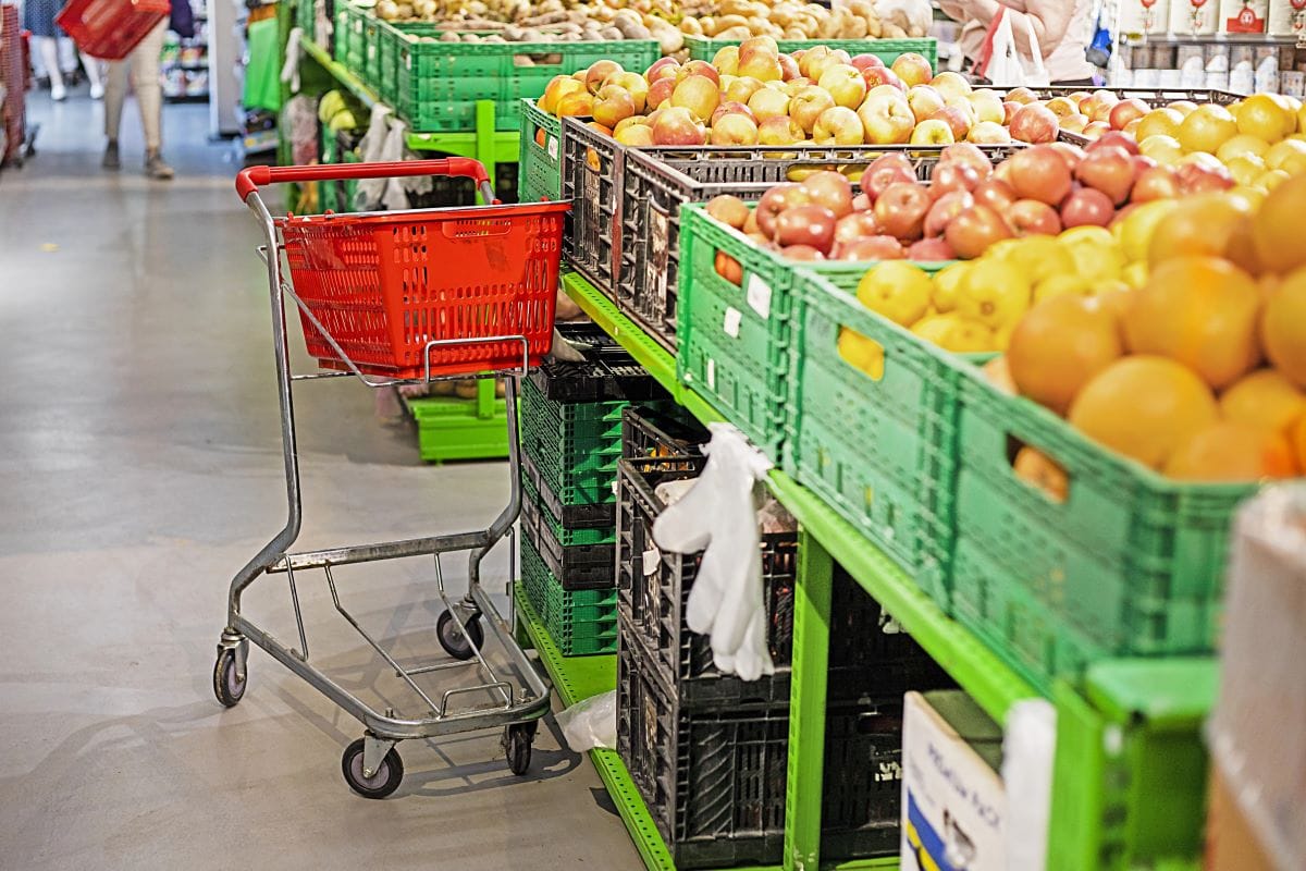 Fresh produce aisleNamak