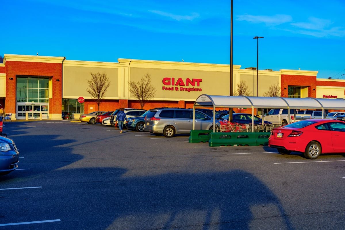 Giant storeGeorgesheldon