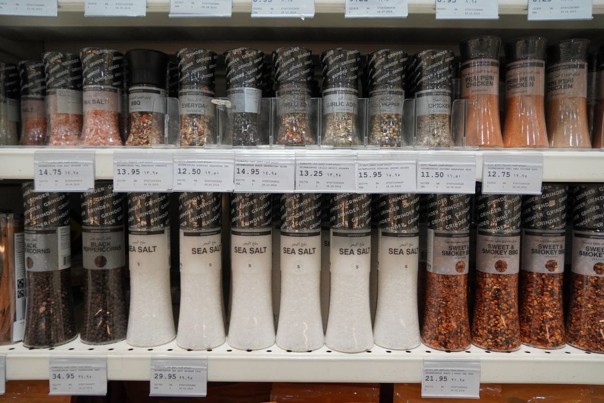 Grocery store interiorSN040288 2