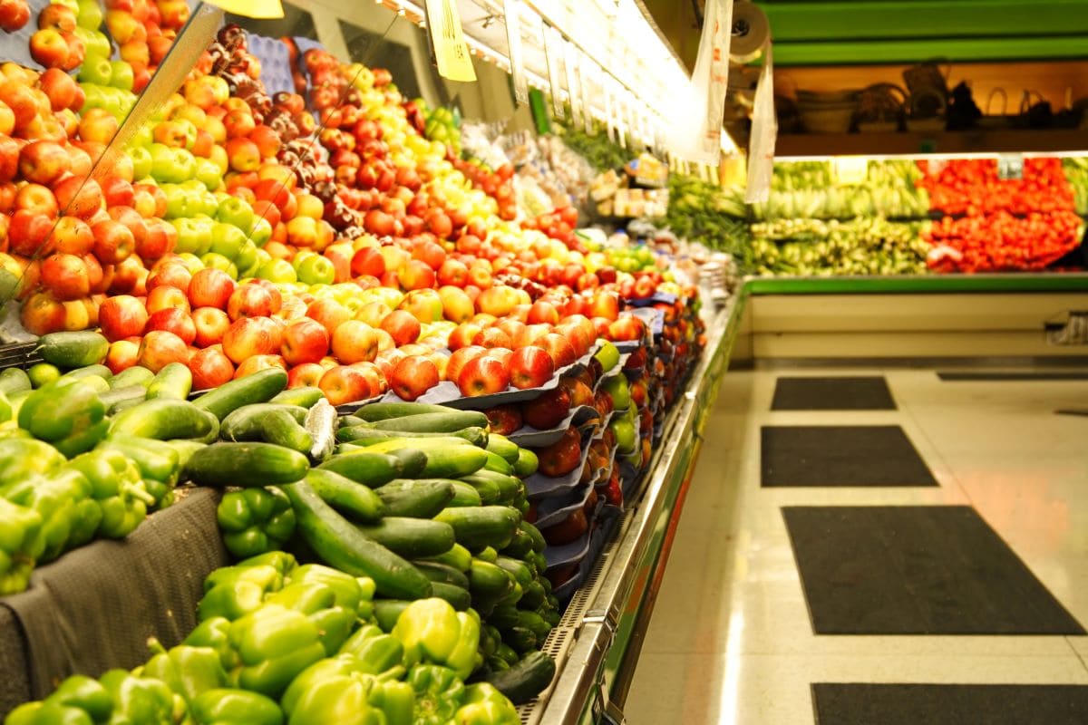 Grocery storeAremafoto