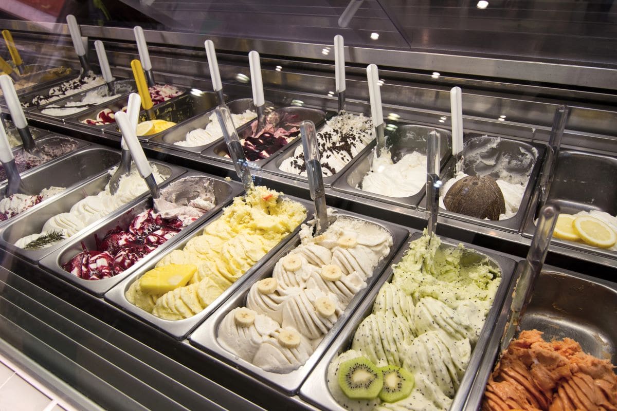 Ice cream with various flavoursMacondos