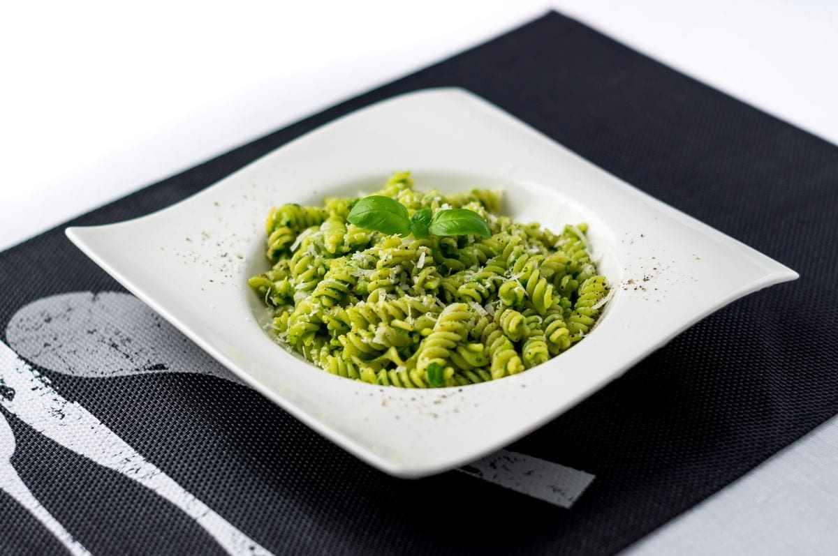 Pesto pasta saladLouno