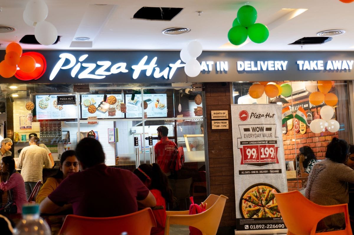 Pizza hutMemoriesOverMocha 1