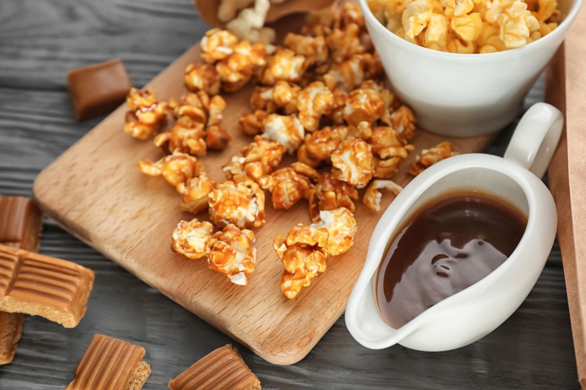 Popcorn and hot sauceSerezniy