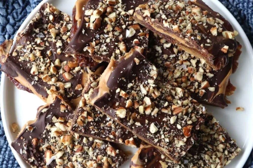 Quick and Easy Date Bars by Food and Life Lately