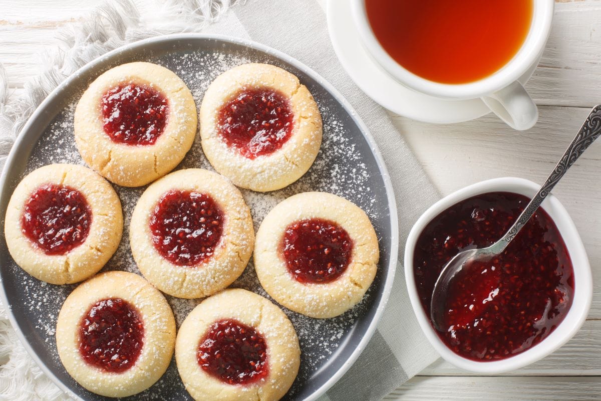 Raspberry Jam Thumbprint CookiesLenyvavsha