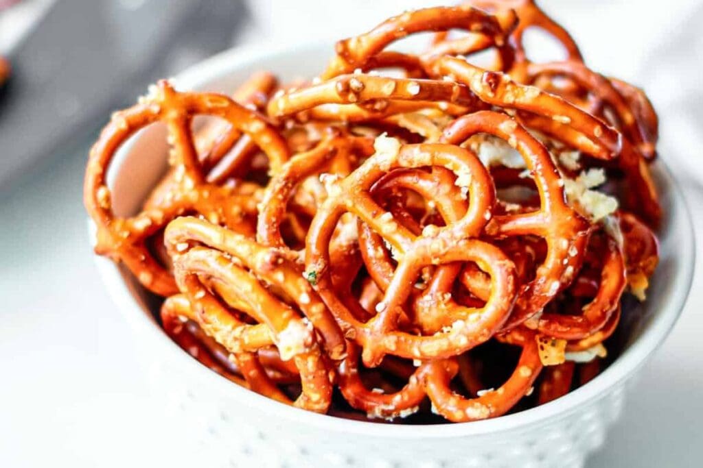 Seasoned Ranch Pretzels by Budget Delicious