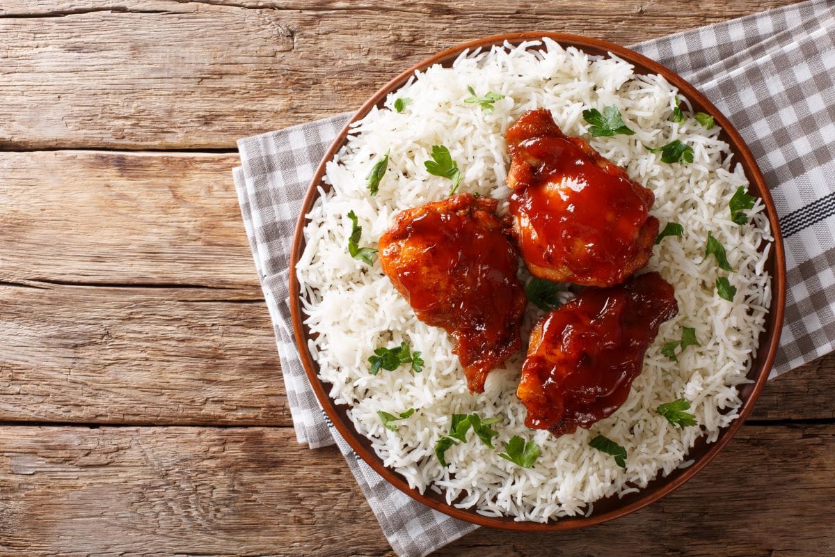 Smothered chicken and riceLenyvavsha
