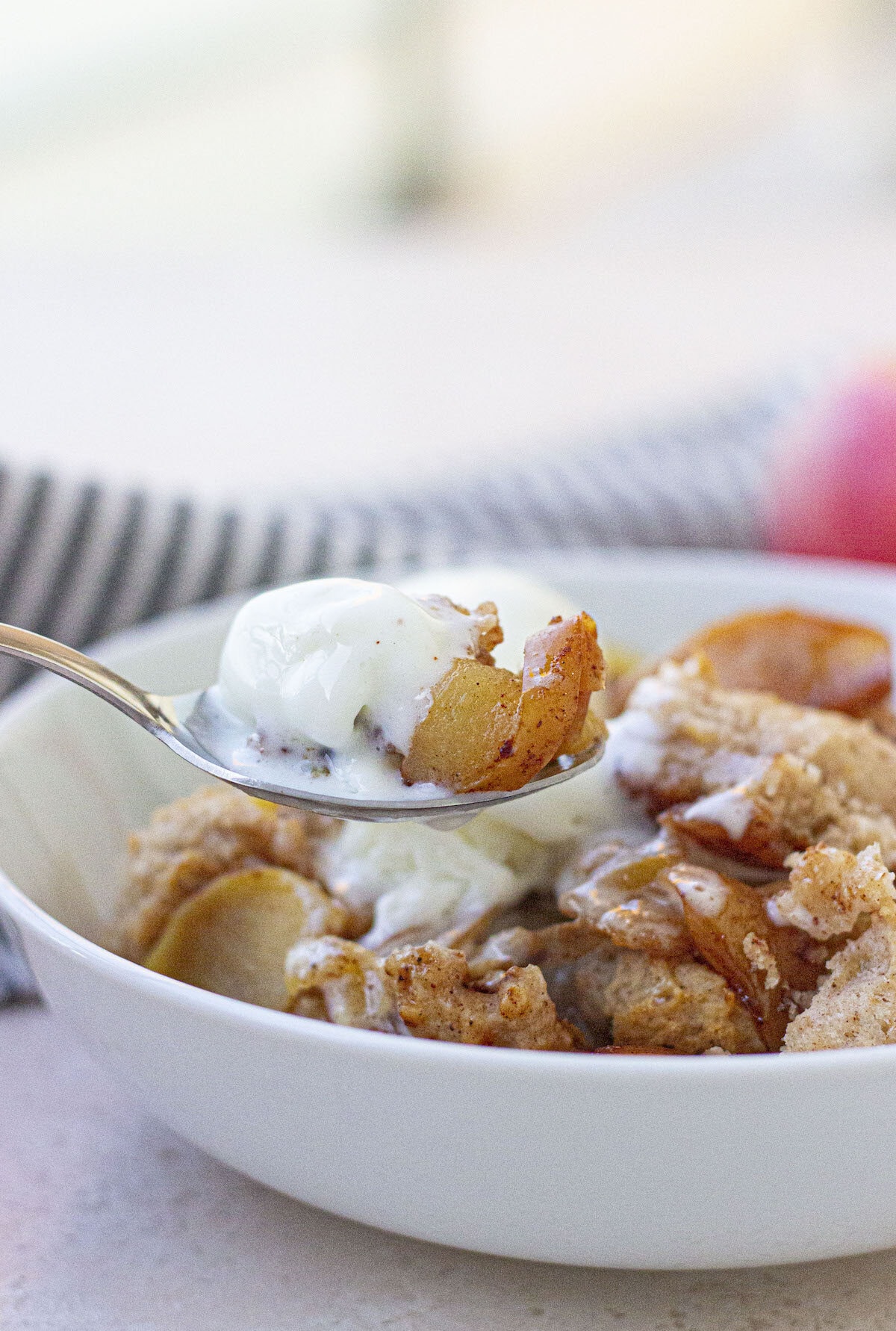 dutch oven apple cobbler recipe