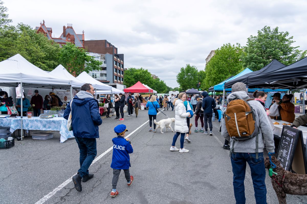 Dupont Circle Farmers Market