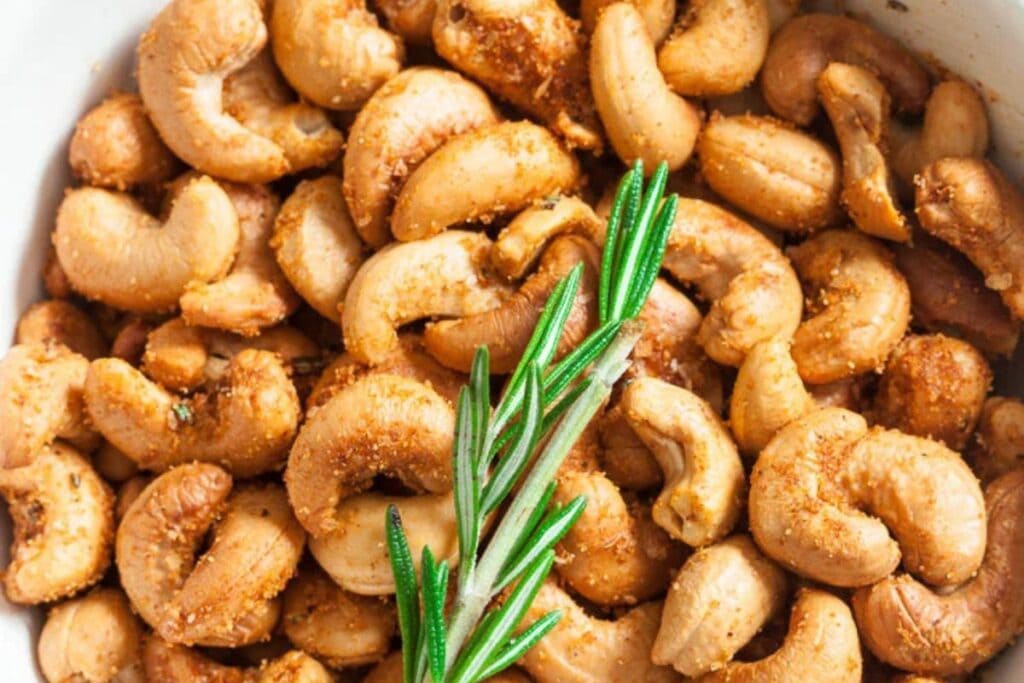Garlic Rosemary Roasted Cashews by Chew Out Loud