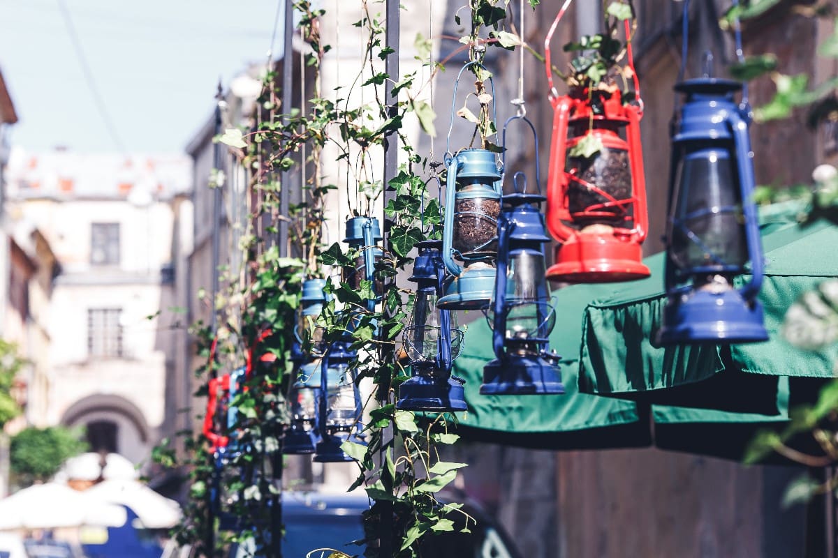 Gas lamps in restaurants