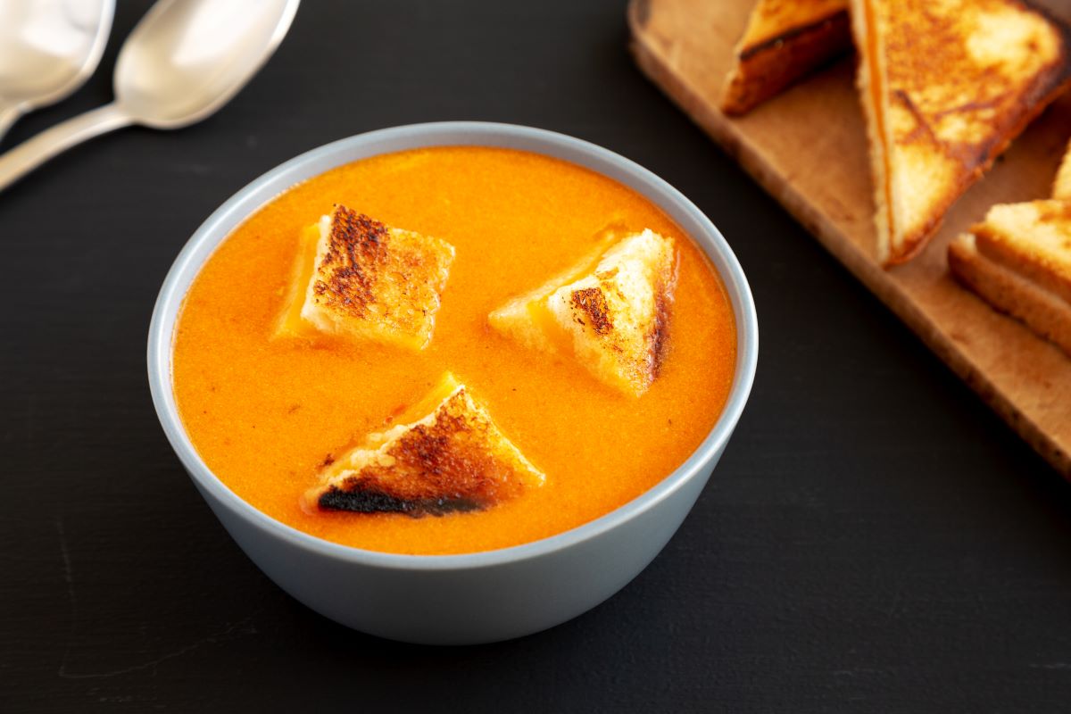 Grilled Cheese and Tomato SoupLiudmylaChuhunova