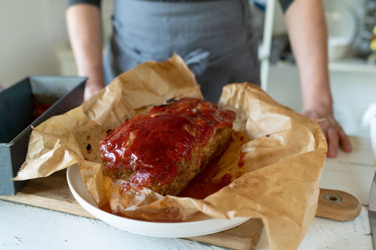 Meatloaf with a Ketchup GlazeAnnaheine