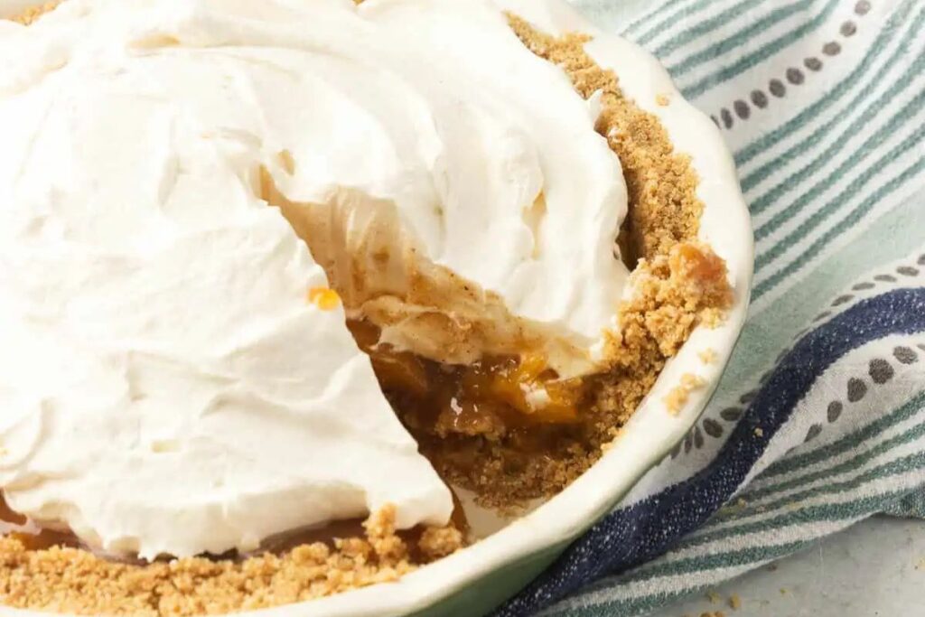 No Bake Peaches and Cream Pie by Maes Menu