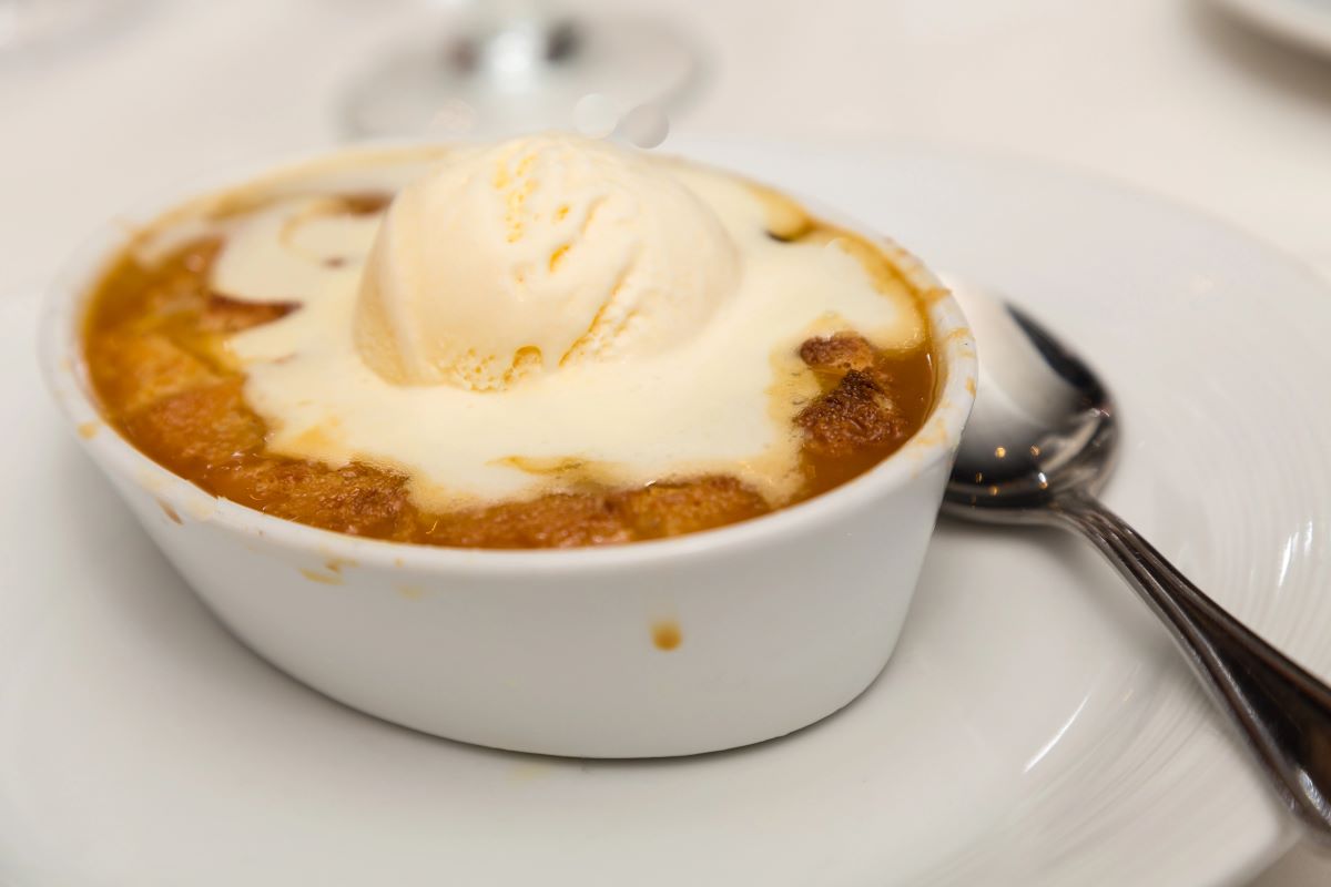 Peach Cobbler with Vanilla Bean Ice CreamDbvirago