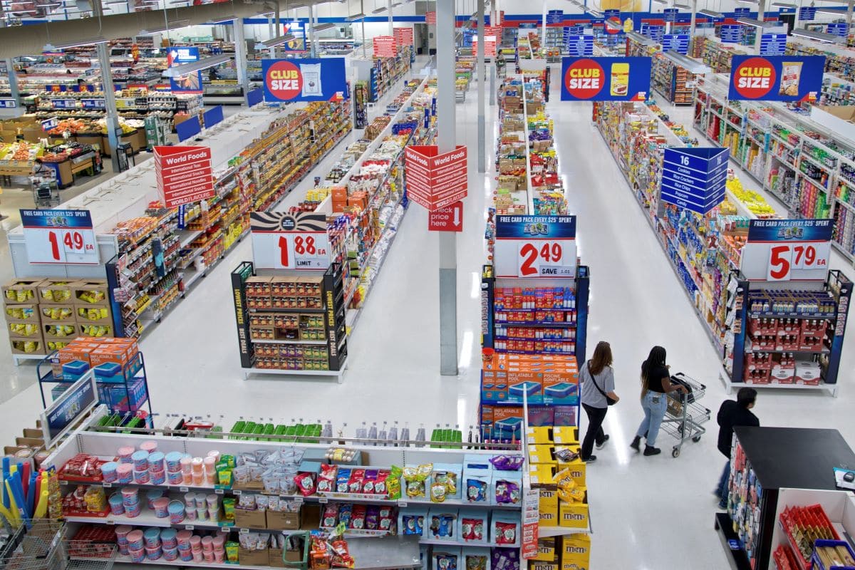 Retail space1Eltonlaw
