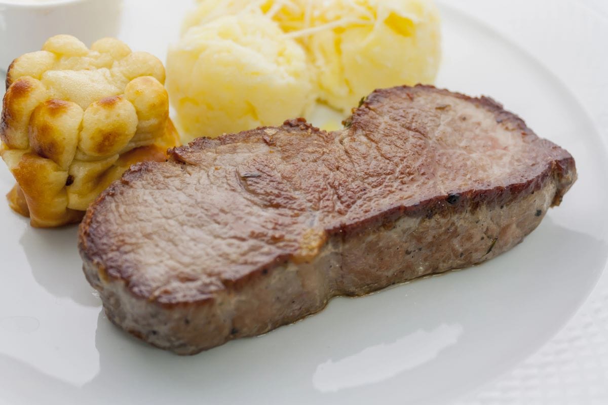 Roast Beef with Yorkshire PuddingAt as
