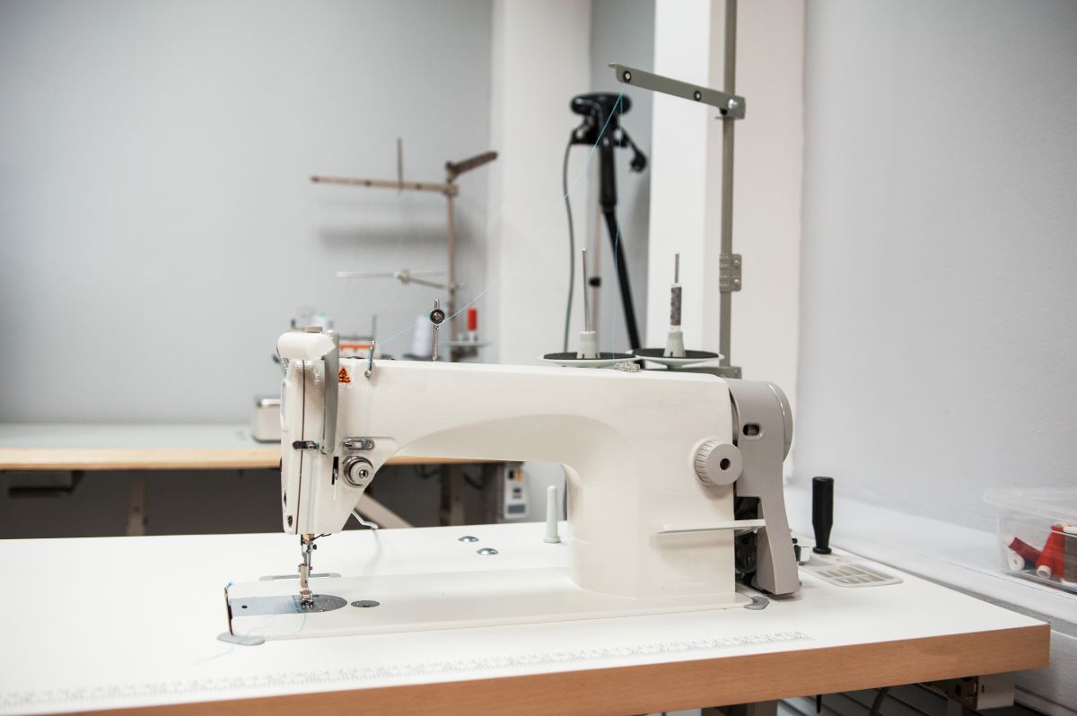 Sewing MachinesOlinchuk