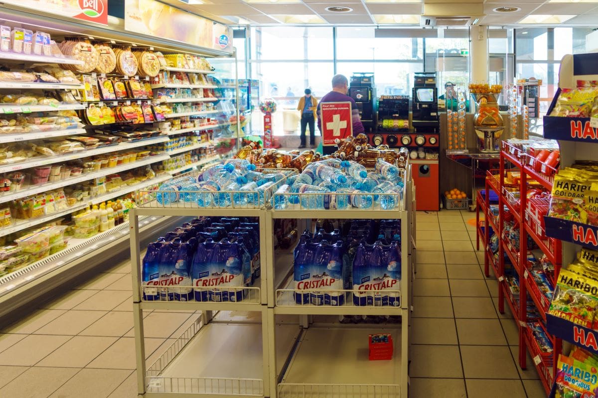 Small grocery storeRostislavv