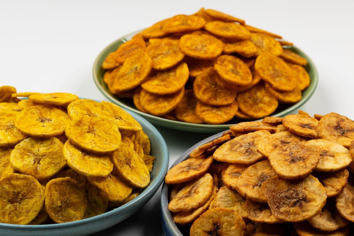 Spicy plantain chips