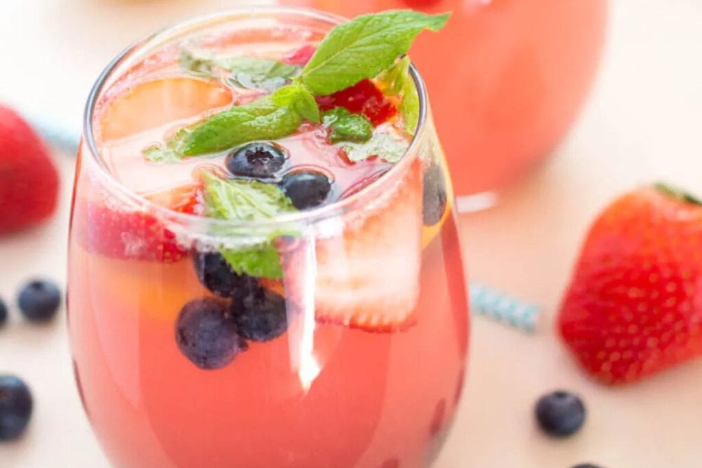 Spiked Berry Lemonade by Chef Savvy
