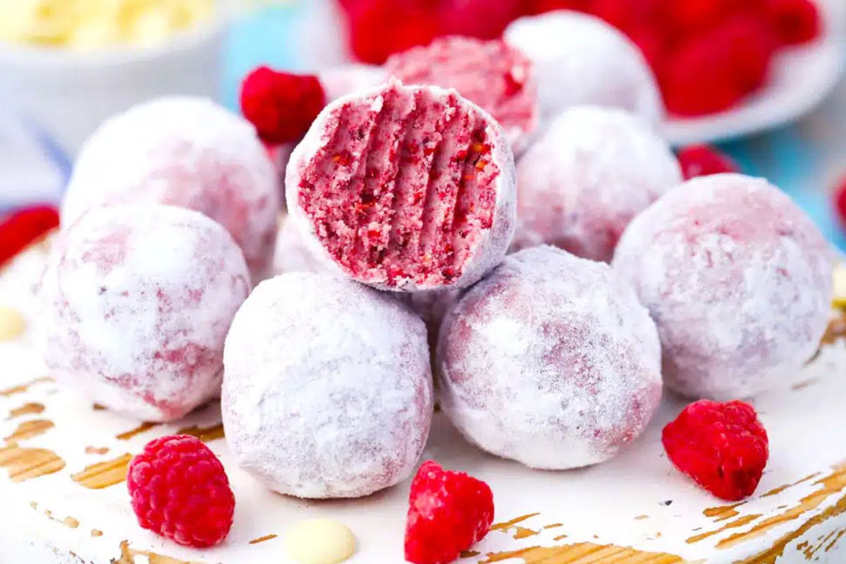 25 Beach Desserts That Can Handle the Heat and the Sand