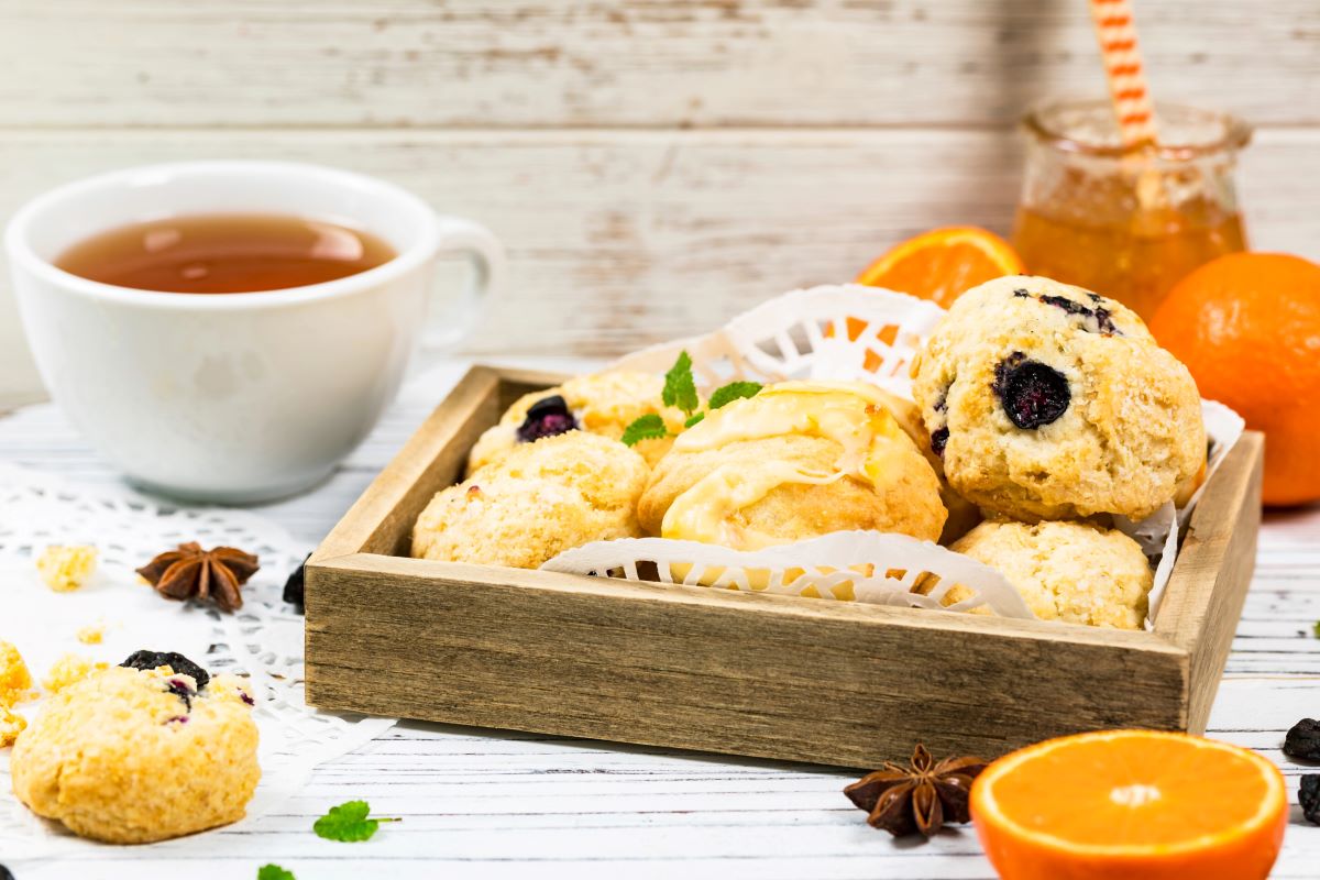 cranberry orange tea and sconesAlisafarov