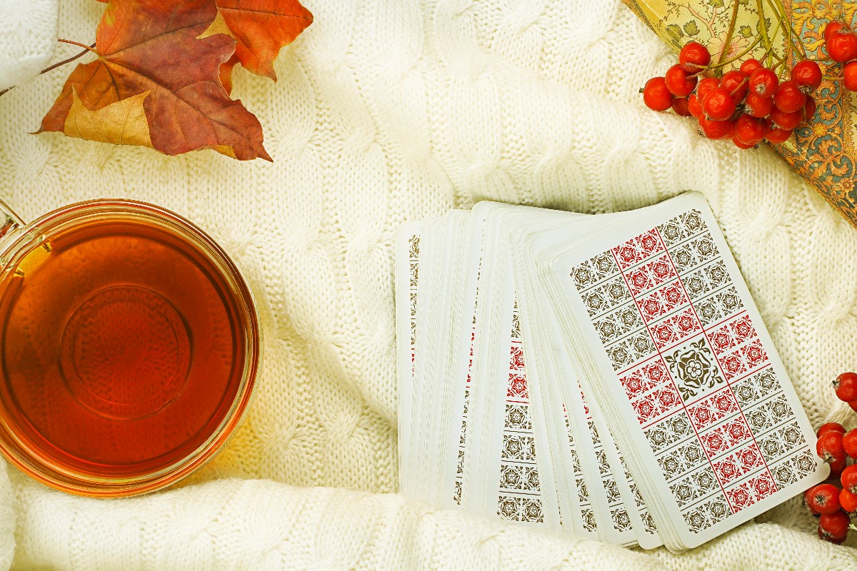 tarot and tea