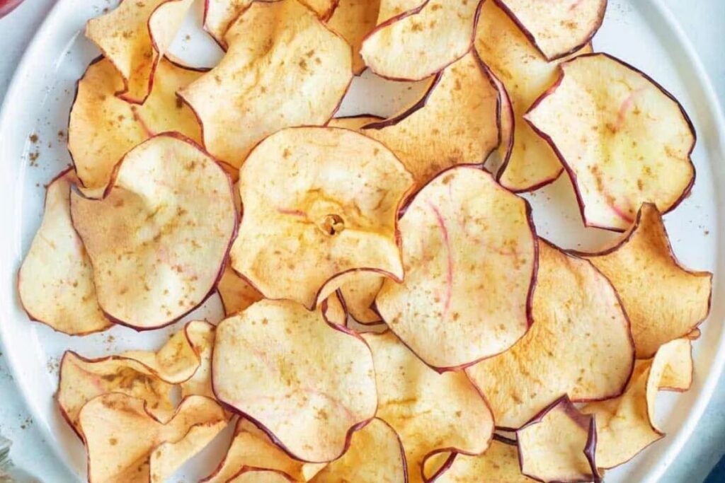 Air Fryer Apple Chips by Evolving Time