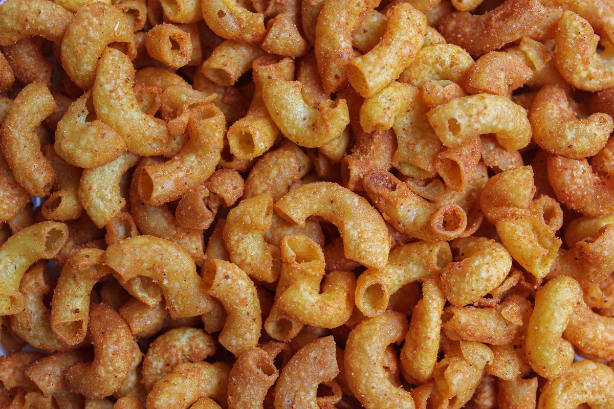 Air fried pasta chips