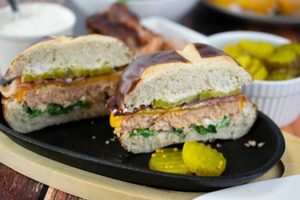 Alaskan Salmon Burgers by Mommy Evolution
