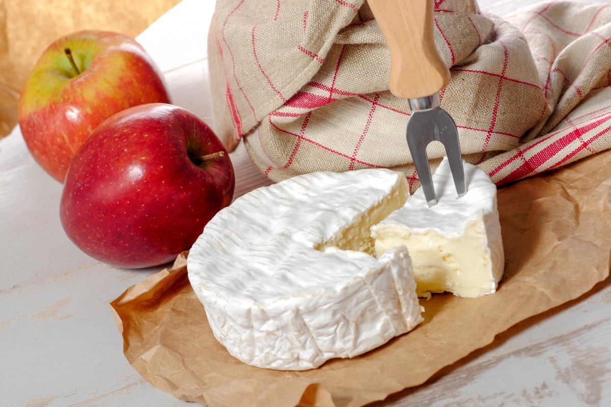 Apple and cheese