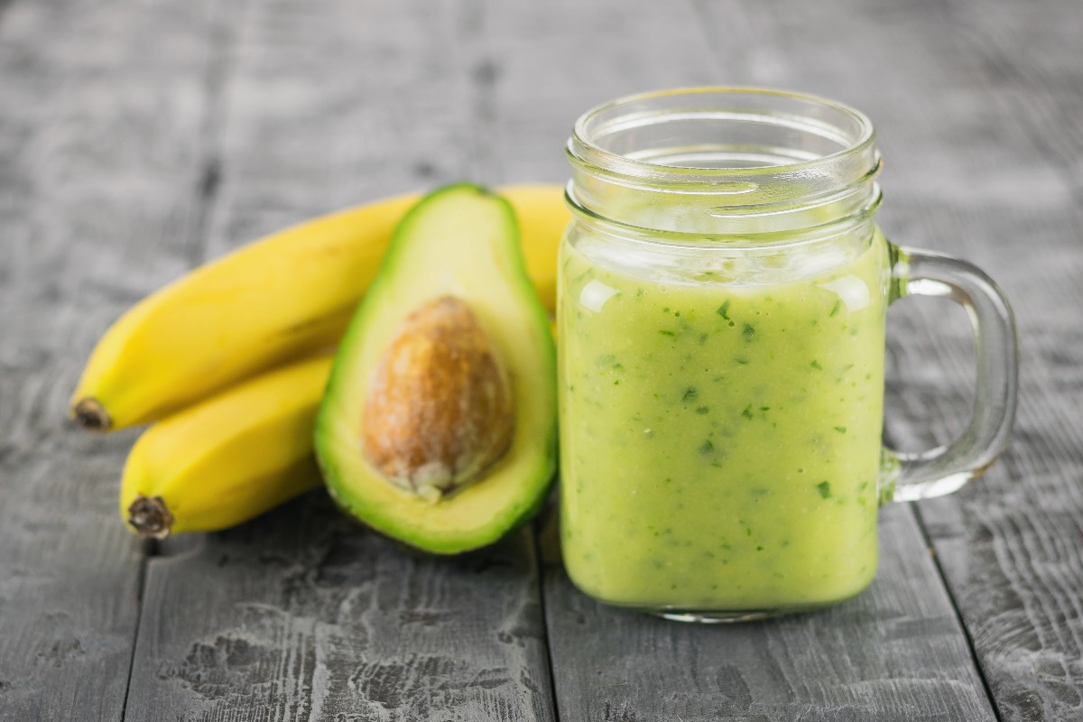 Avocado banana smoothie