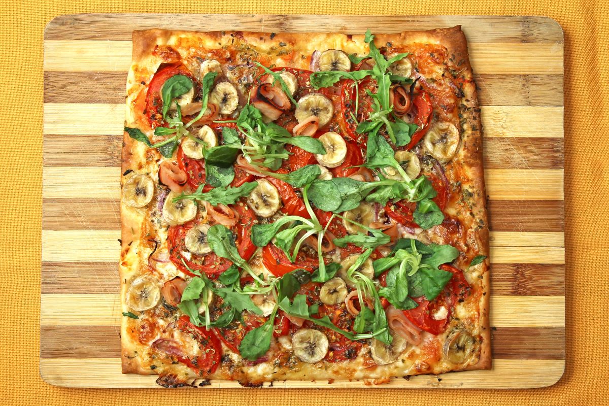 Banana pizza