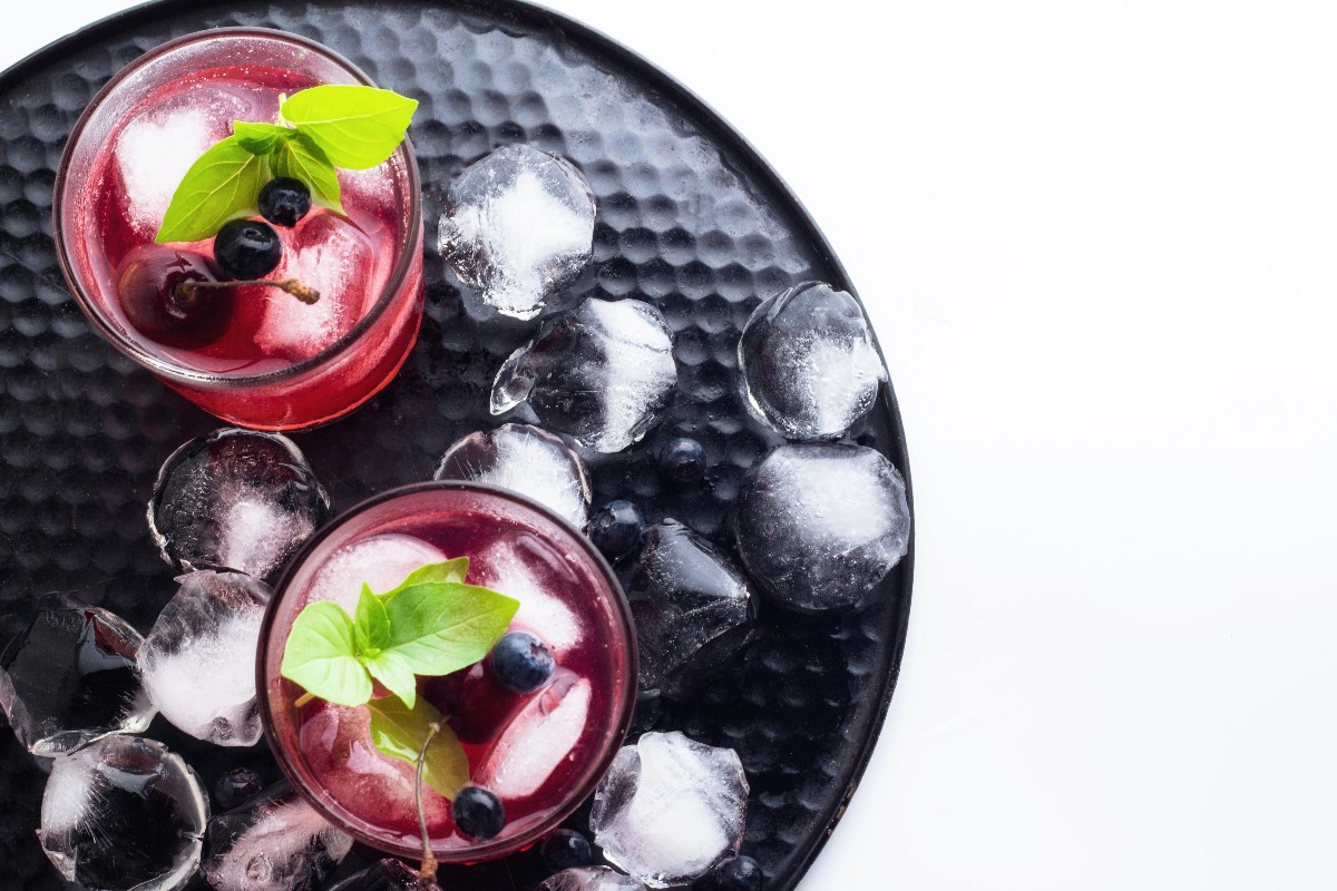 Black berry basil tea