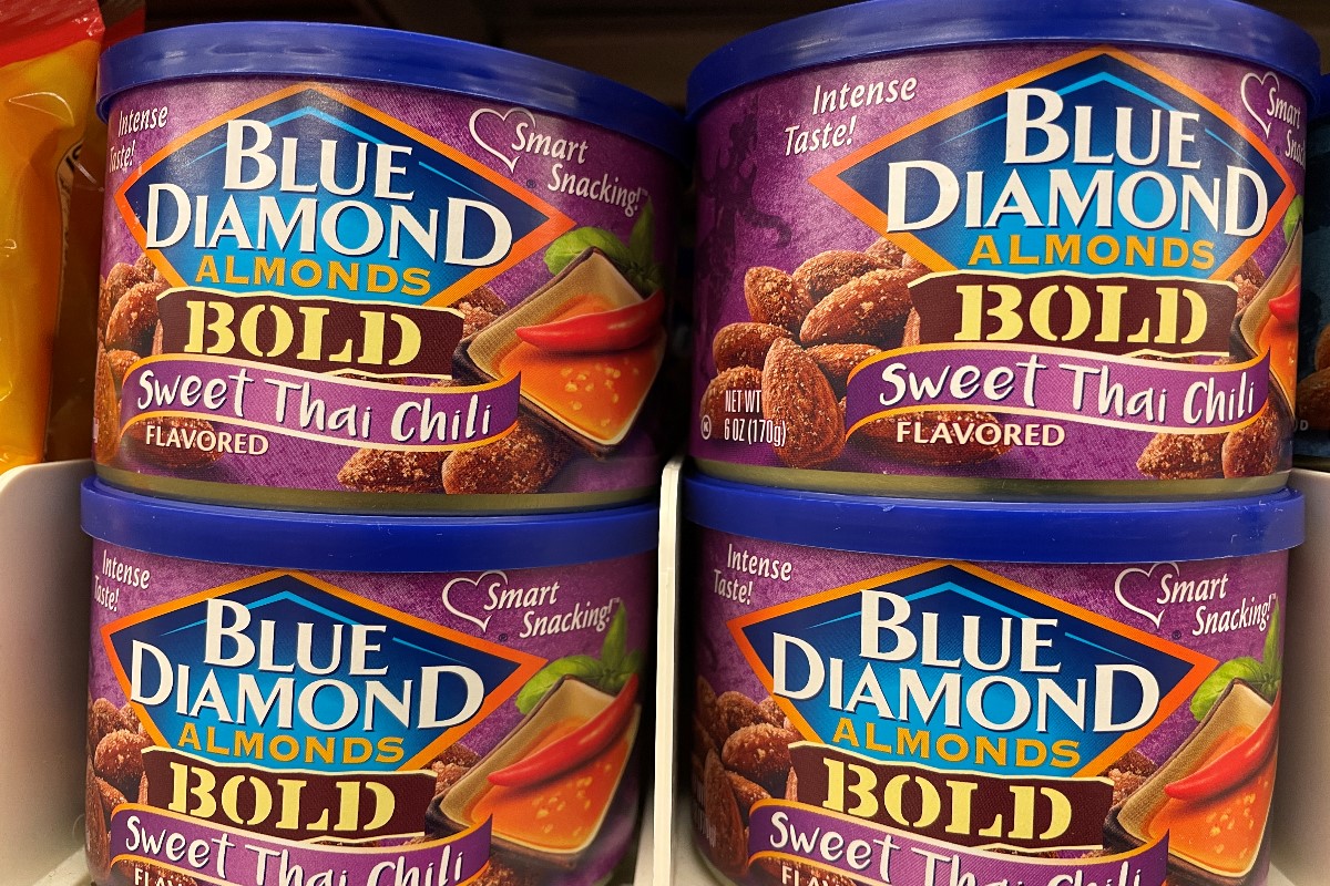 Blue diamond grower